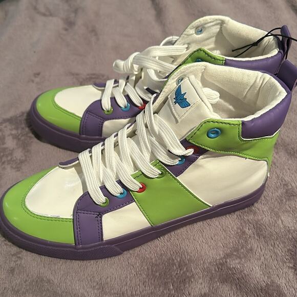 NWT Disney Pixar Toy Story 4 Buzz Light Year High Tops Sneakers M7 W970-000 - Picture 2 of 5